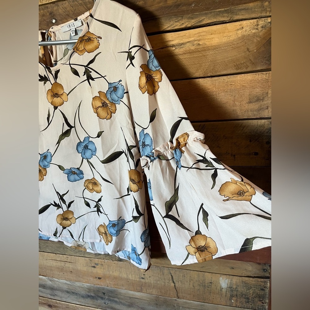 Iris Floral Bell Sleeve Blouse - Blue and Yellow - Picture 2 of 6